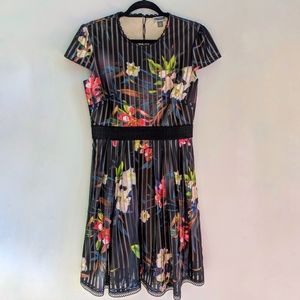 Keyhole Back Pleated Flower Dress